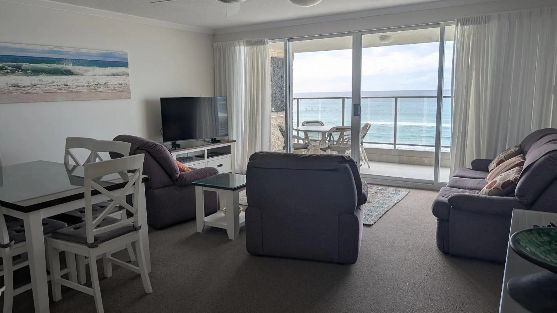 *** Aparthotel Pacific Surf Absolute Beachfront Apartments Gold Coast Australië
