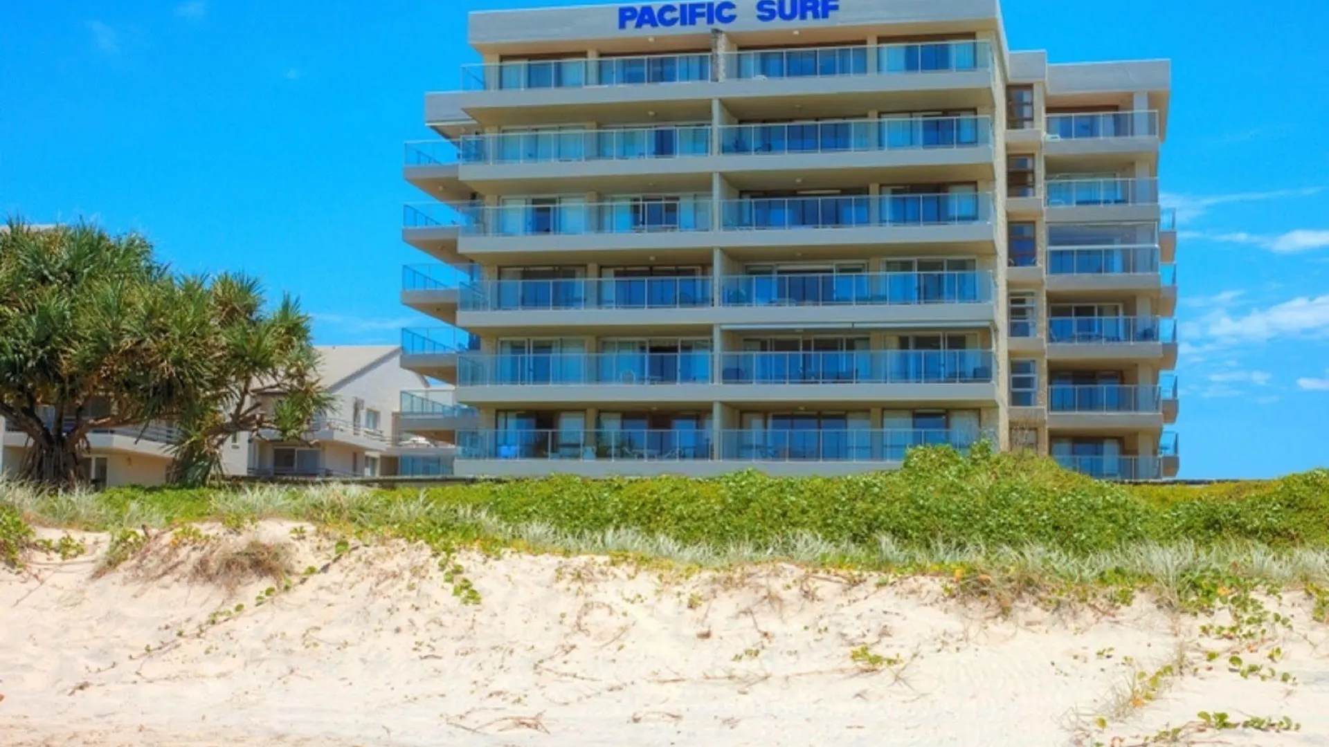 Pacific Surf Absolute Beachfront Apartments Gold Coast